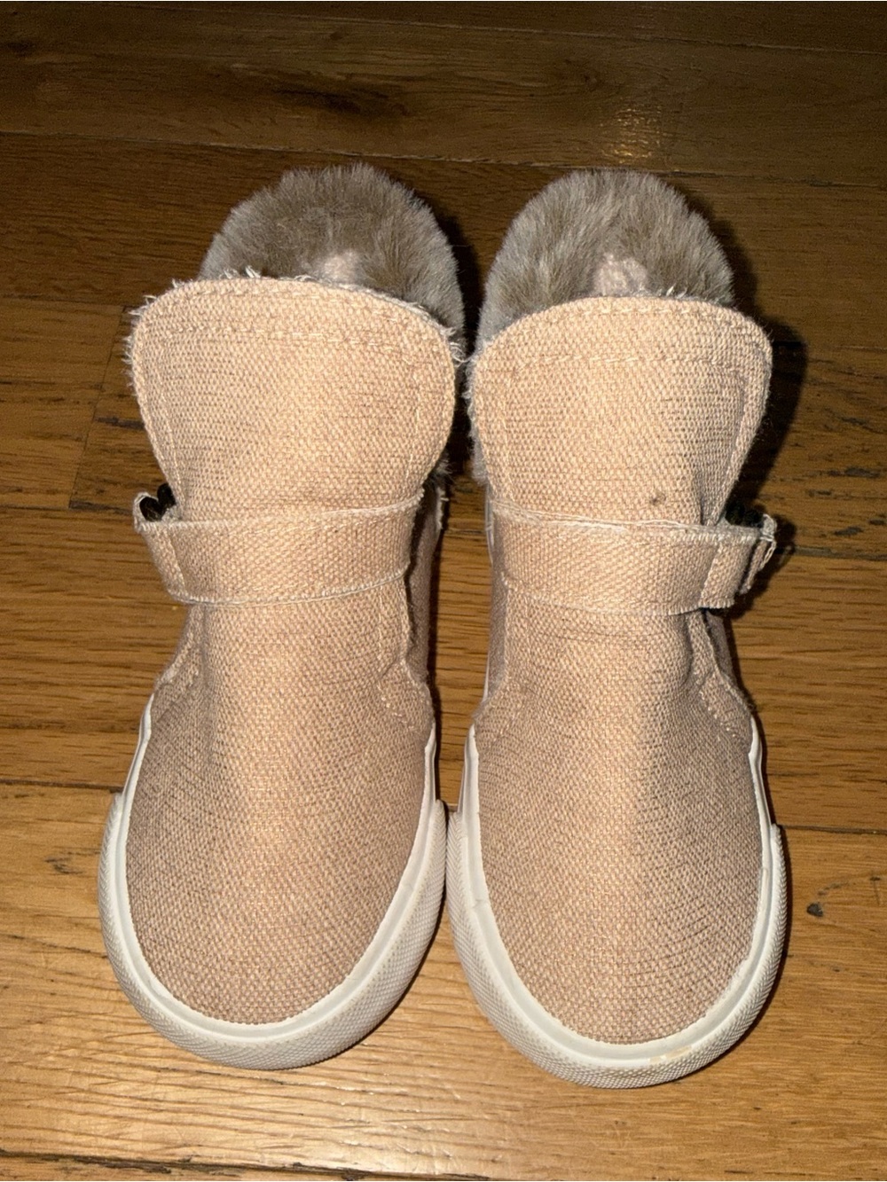 Kids Blowgish Tan Faux-Fur Lined Slip-On Boots size 9